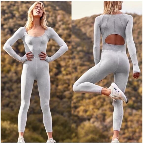 Free People Good Karma Long-Sleeve 7/8 Jumpsuit in Ice Grey Size XS/S - Picture 1 of 10